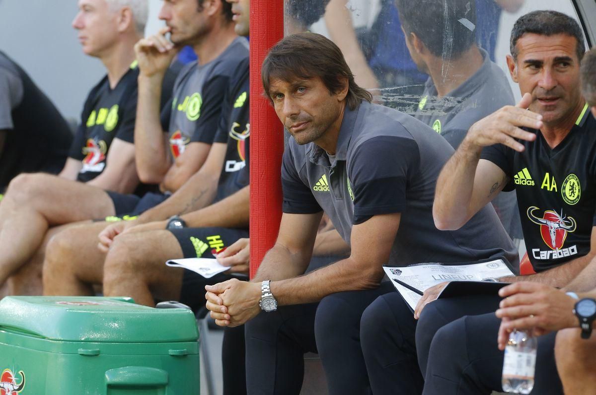 Chelsea FC lavicka Antonio Conte jul16 Reuters