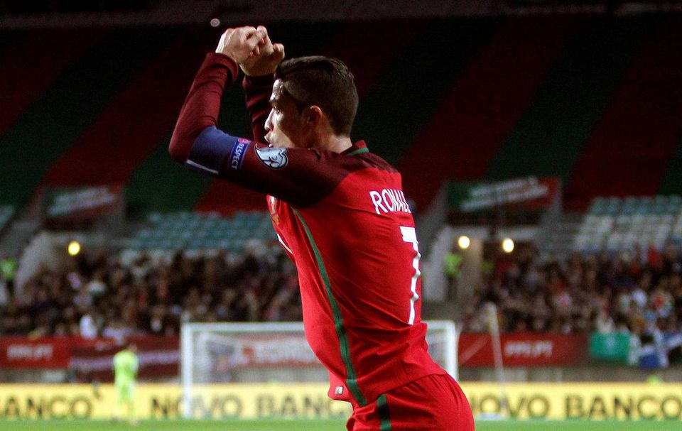 Cristiano Ronaldo Portugalsko oslava golu nov2016