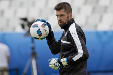 Matúš Kozáčik predĺžil kontrakt s Viktoriou Plzeň do júna 2019