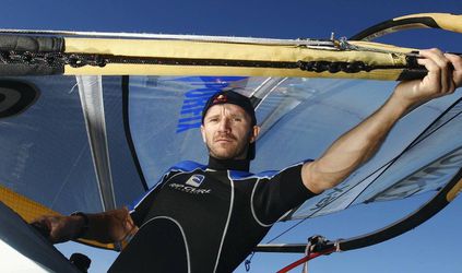 Slovenský windsurfista mal na MS v Austrálii veľkú smolu