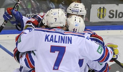 Video: Šláger pre Petrohrad. Bakoš v KHL zaujal dvomi gólmi