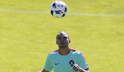 Portugalci vo finále s Pepem, Francúzi nastúpia bez zmeny