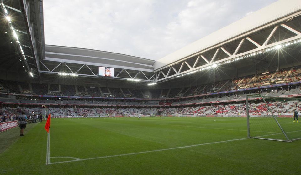 Stade Pierre-Mauroy, Lille, otvorena strecha, EURO 2016