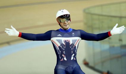 Dráhová cyklistika: Brit Kenny obhájil zlato v šprinte mužov