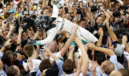 Ohlasy médií na triumf Rosberga: Megapárty v púšti môže začať
