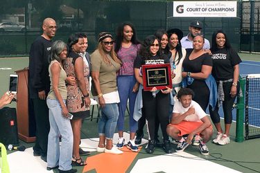 Tenisové centrum v Comptone ponesie meno po sestrách Williamsových