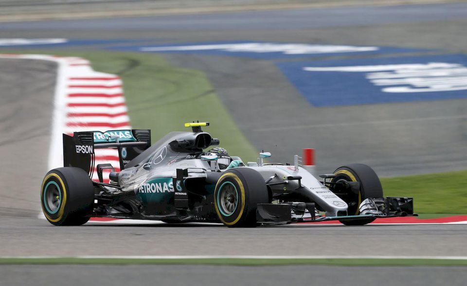 Nico Rosberg Mercedes Bahrajn trening apr16 Reuters