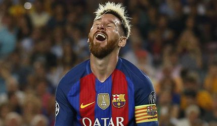 Messi bol opäť najlepší, Ronalda porazili aj Ibra a Suárez