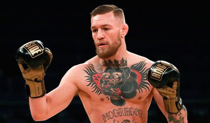 McGregor mení stratégiu, chystá megazápas roka s boxerskou legendou