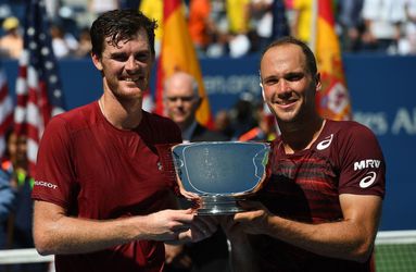 US Open: Vo štvorhre mužov oslavuje brat Andyho Murrayho