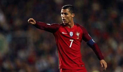 Video: Dvojgólový Ronaldo pomohol Portugalcom k výhre, kanonáda Belgicka