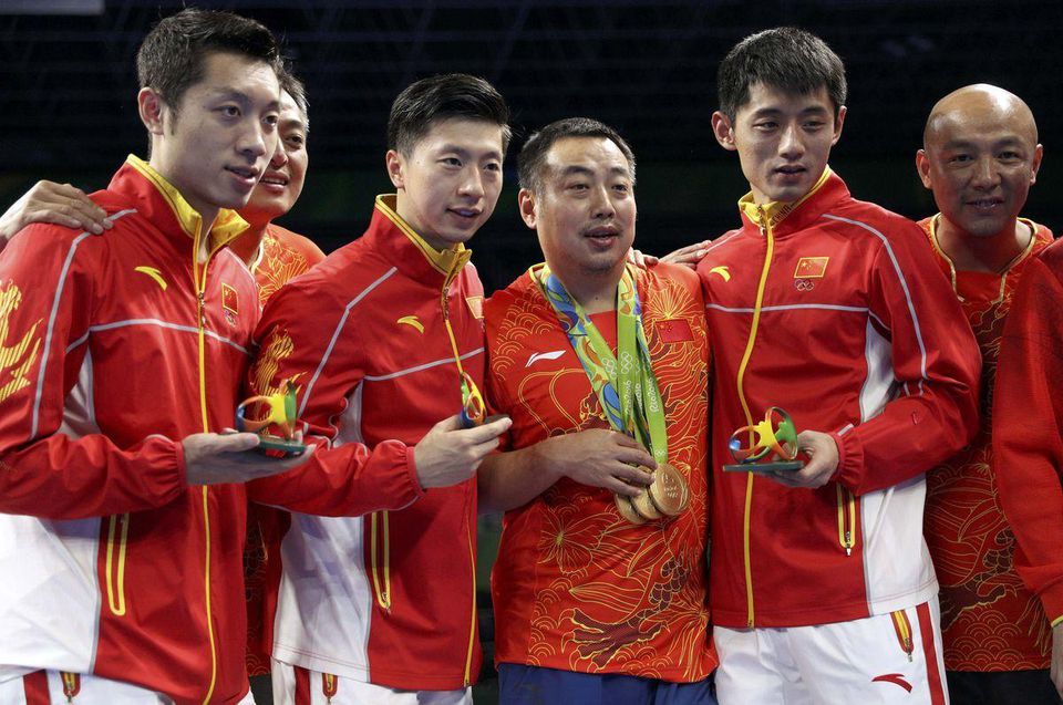 Cina stolny tenis timy zlato Rio 2016 aug16 Reuters