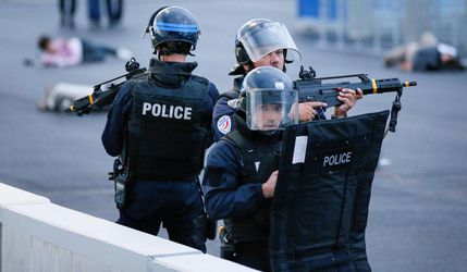 Video: Výbuch pred Stade de France, polícia odpálila auto