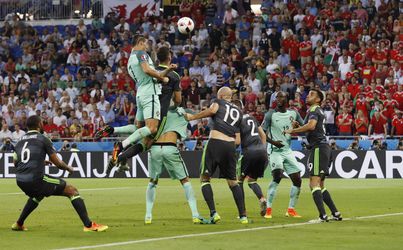Video: Cristiano Ronaldo bol pri gólovej hlavičke vo výške 261 cm