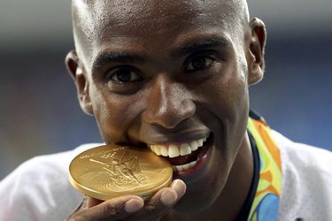 Atletika: Farah aj napriek prádu obhájil zlato, Thompsonová najrýchlejšou ženou