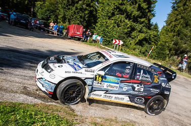 XIQIO na Rallye Košice: Štyri víťazstvá pre Deaka, Srnka musel odstúpiť