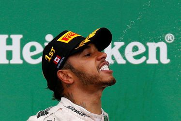 Hamilton o Rosbergovi klamal, v Baku rozbil miestnosť