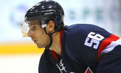 V šatni HC Slovan je o jedného hokejistu menej, Kubalík do Fínska