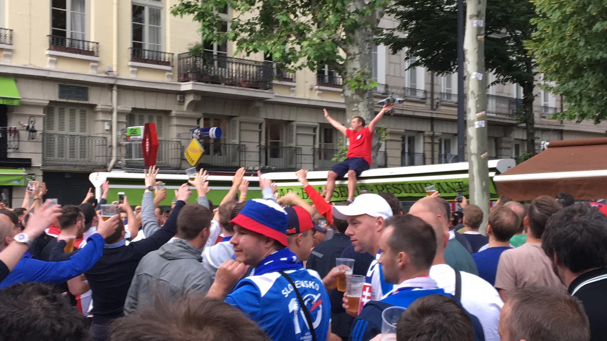 Slovensko - Anglicko, fanusikovia, St. Etienne, EURO 2016, foto6