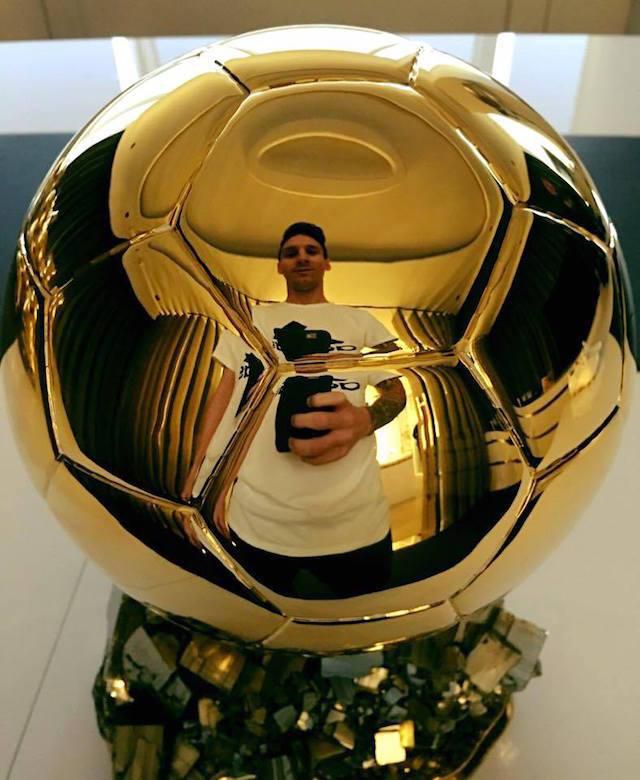 Lionel Messi, Zlata lopta, original selfie, Jan2016