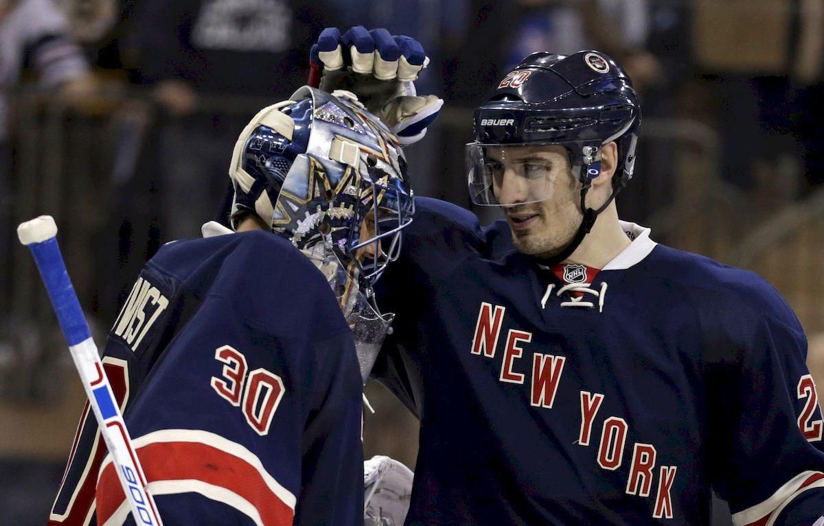 new_york_rangers_henrik_lundqvist_chris_kreider_jan16_reuters