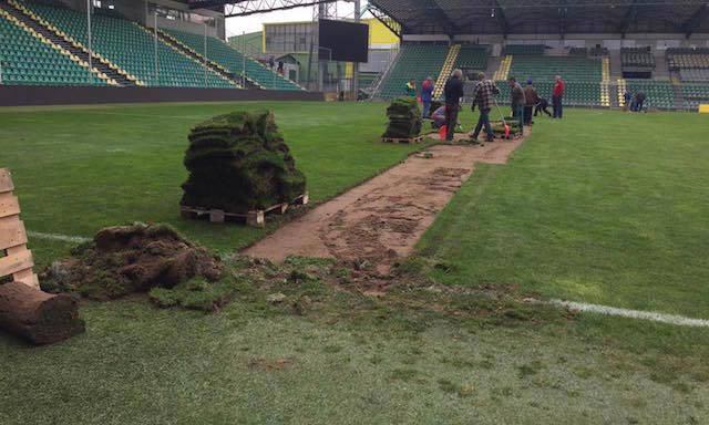 MSK Zilina, rekonstrukcia travnika, maj16