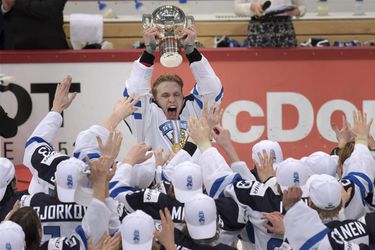 Budú roku 2016 dominovať fínski hokejisti? Výhra ich môže zapísať do histórie