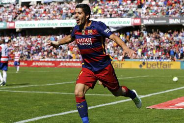 Hetrik Suareza zaistil titul Barcelone, Iniesta: Bola to úspešná sezóna