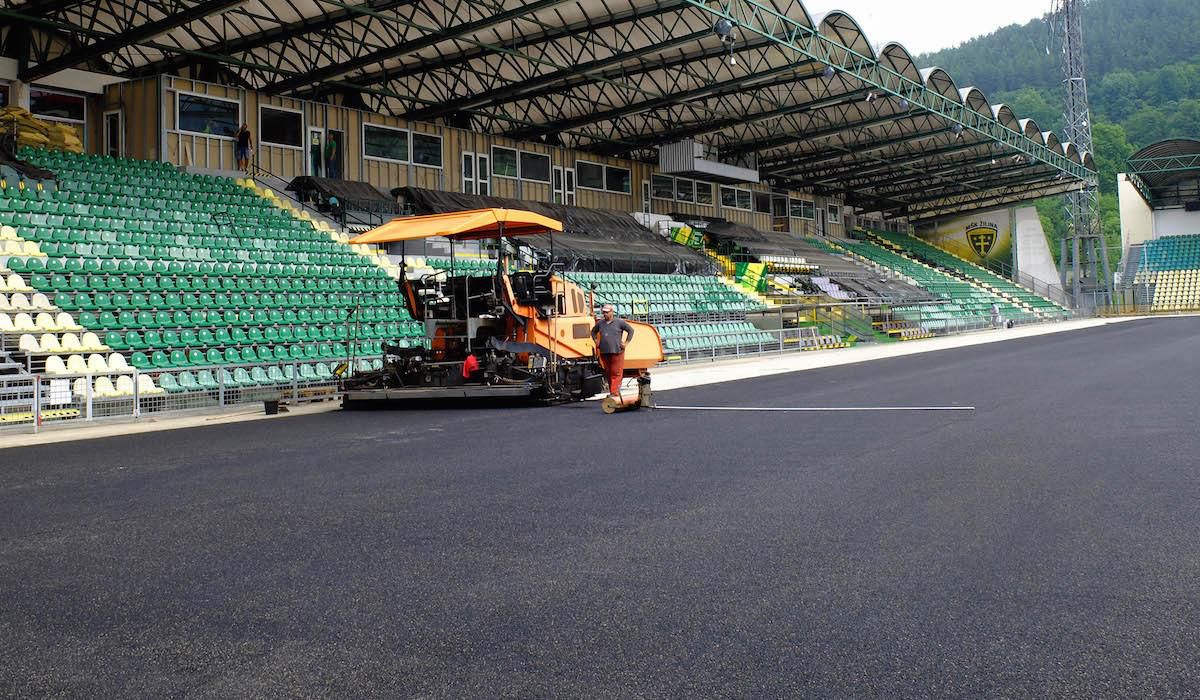 rekonstrukcne prace na hracej ploche, msk zilina, jun16