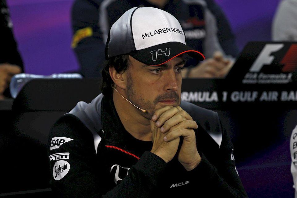 Fernando Alonso McLaren tlacovka apr16 Reuters