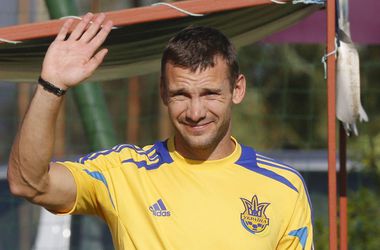 Ševčenko chce pomôcť Ukrajine na EURO 2016 v úlohe asistenta