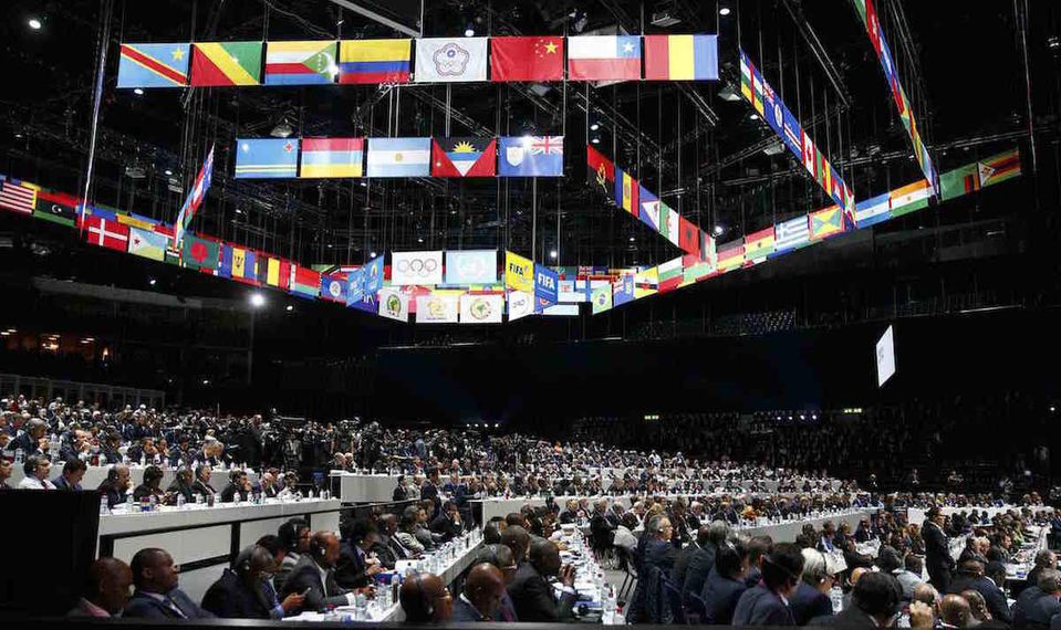 Na kongrese FIFA nejde len o voľbu prezidenta, v hre sú reformy