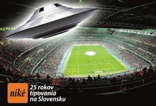 Nike, UFO nad stadionom, PR clanok, Foto