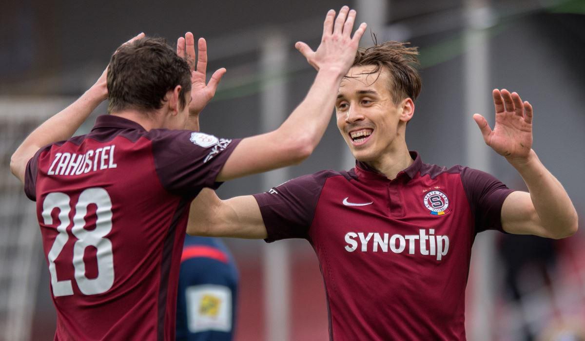 AC Sparta Praha hraci radost gol feb16