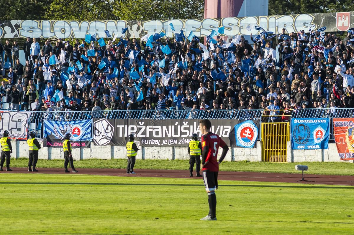 SK Slovan Spartak Trnava derby 133 10 apr16 Sport.sk