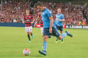 Video: FC Sydney sa rozplýva sen o play-off, nestačili ani dva góly Hološka
