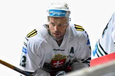 Hokejista René Školiak zavesil korčule na klinec