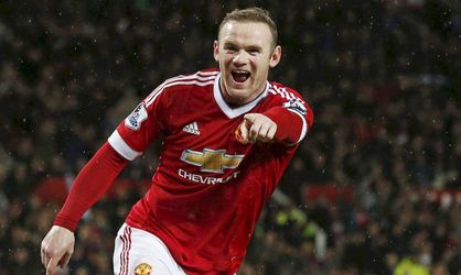 Rooney aj napriek nevydarenej sezóne najlepším v Anglicku