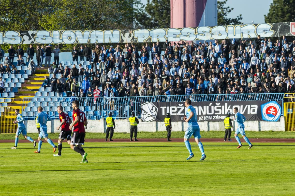 SK Slovan Spartak Trnava derby 133 1 apr16 Sport.sk
