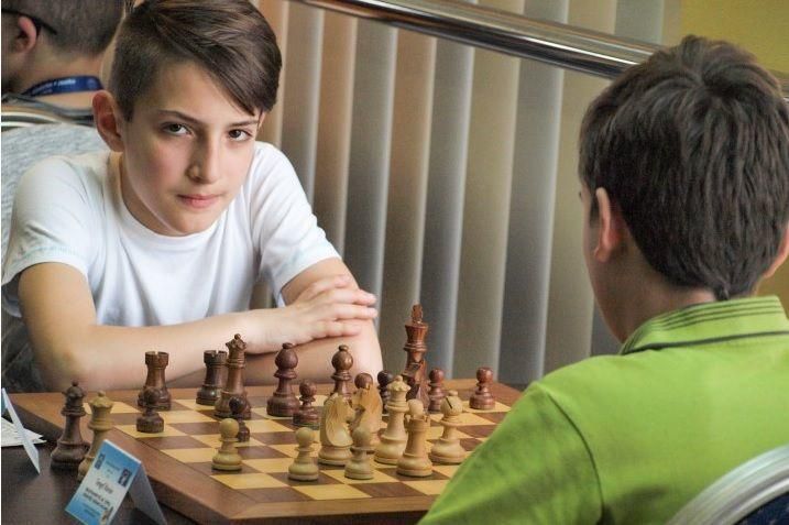 Mlady sachista apr16 chess.sk