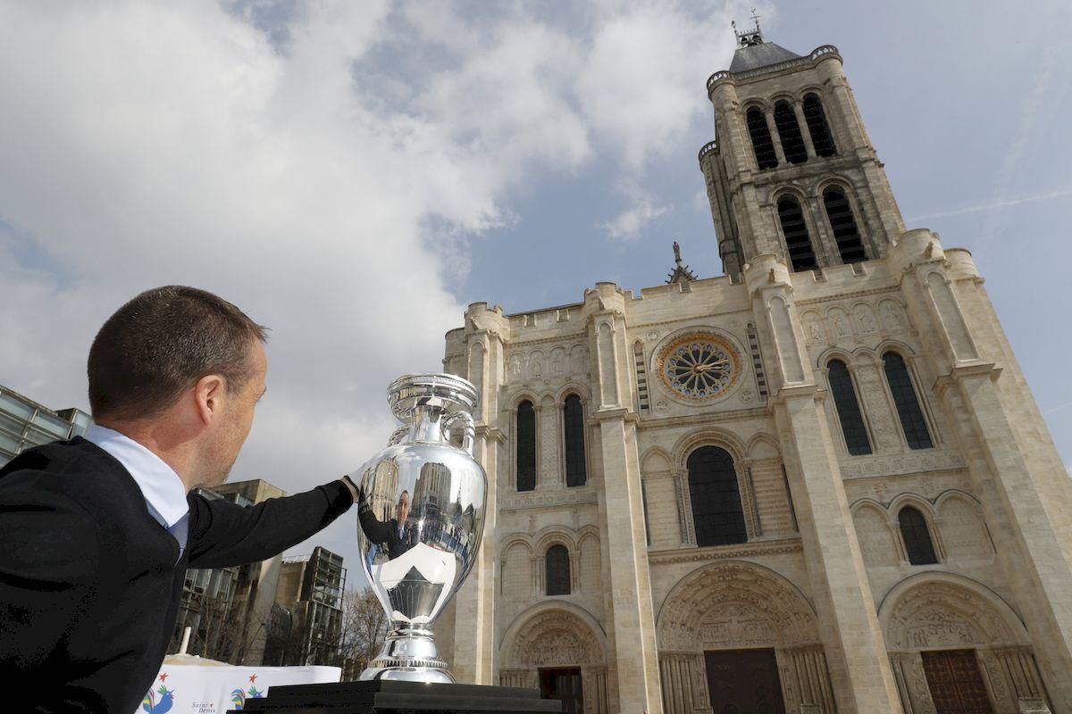 Trofej EURO 2016 predstavenie apr16 1 Reuters