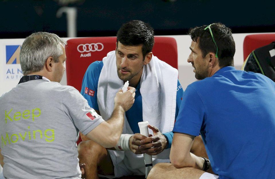 Novak Djokovic ATP Dubaj lavicka feb16 Reuters