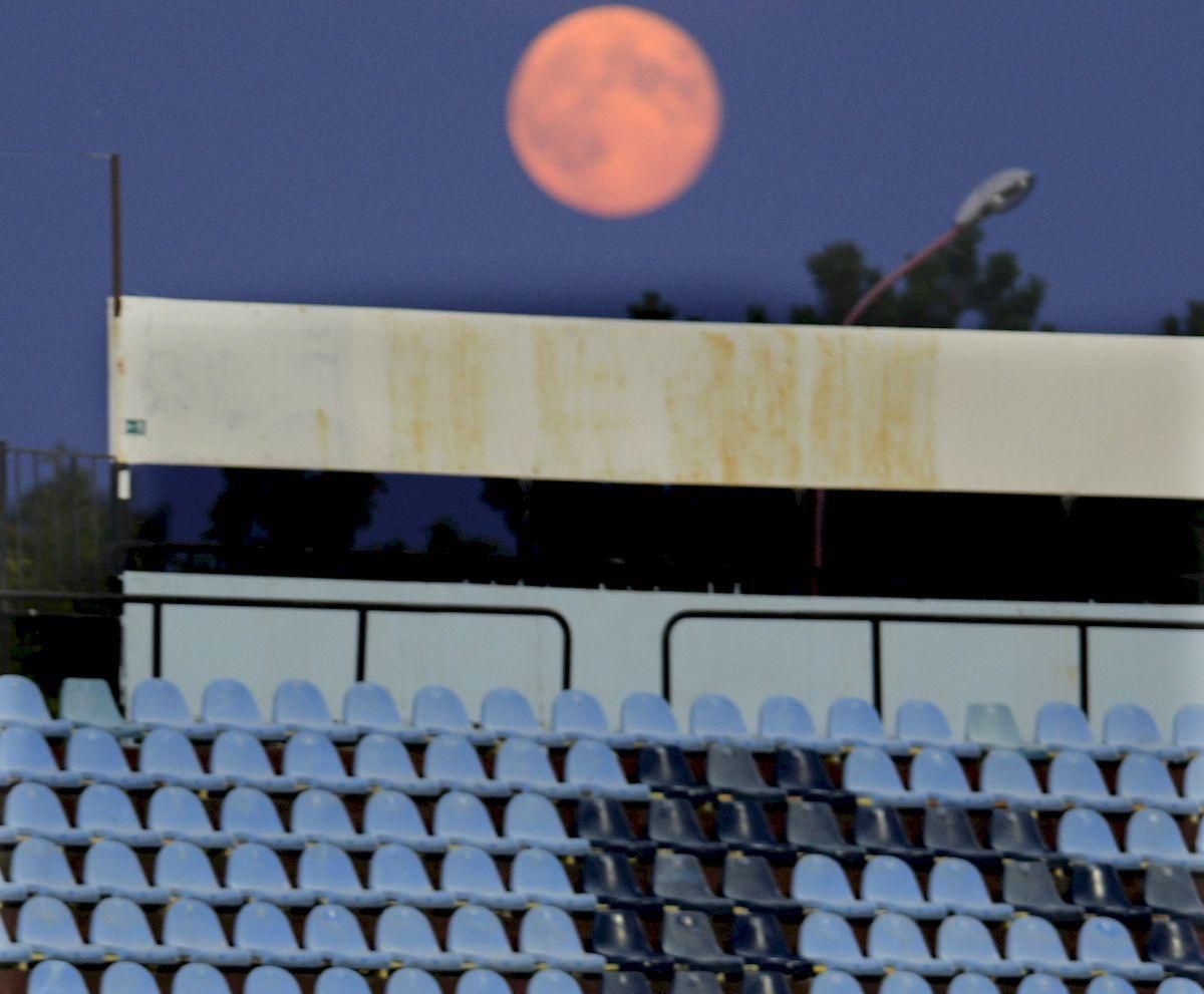 Slovan tribuna  Pasienky mesiac mar13 TASR