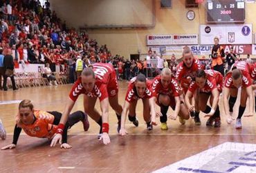 Pohár EHF: Trofej pre DKKA Dunaujváros