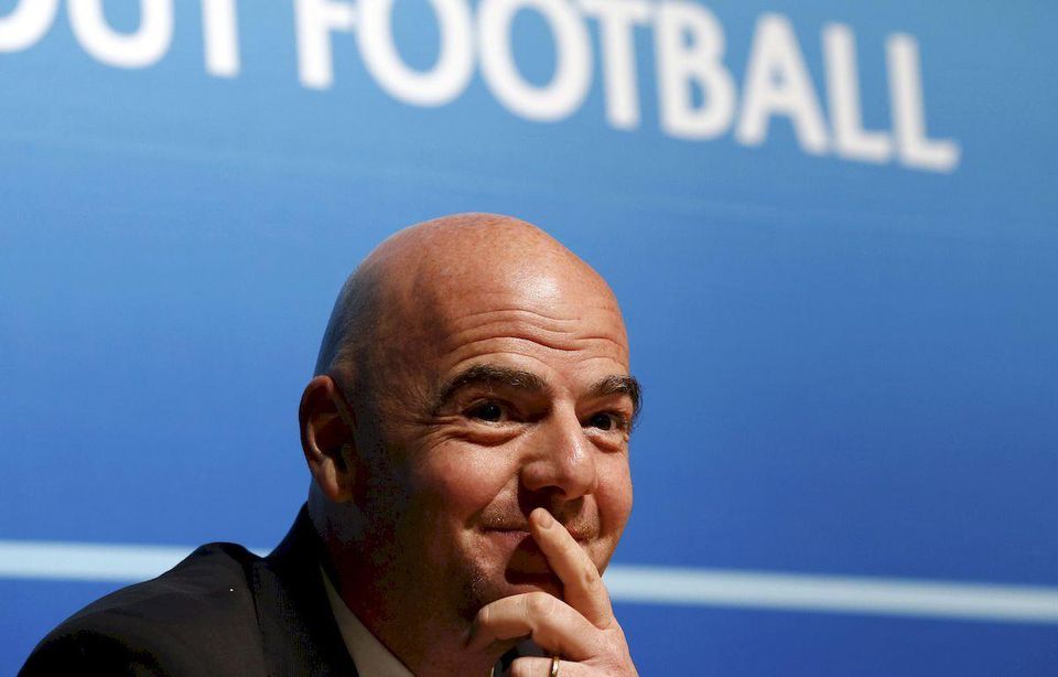 Gianni Infantino usmev FIFA jan16 Reuters