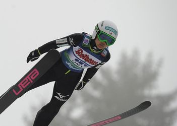 Skoky na lyžiach-SP: Ďalší triumf Takanašiovej, za ňou skončili Slovinky