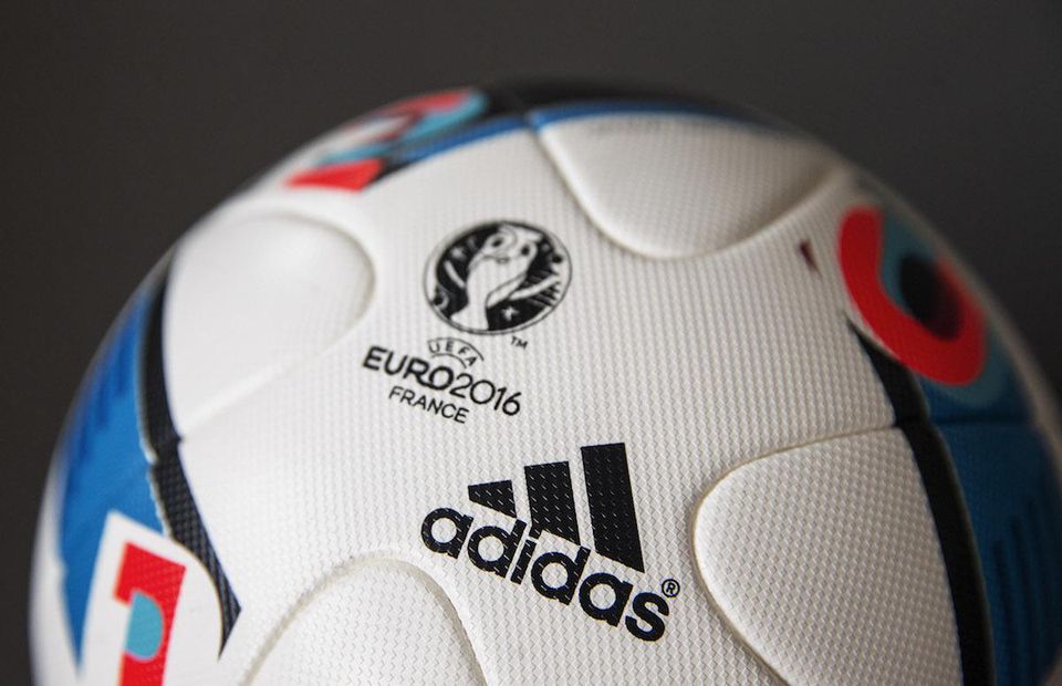 Vyžrebovali sme mená výhercov oficiálnej lopty EURO 2016!