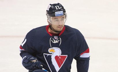 Bývalý Slovanista Francis Paré sa vracia do KHL
