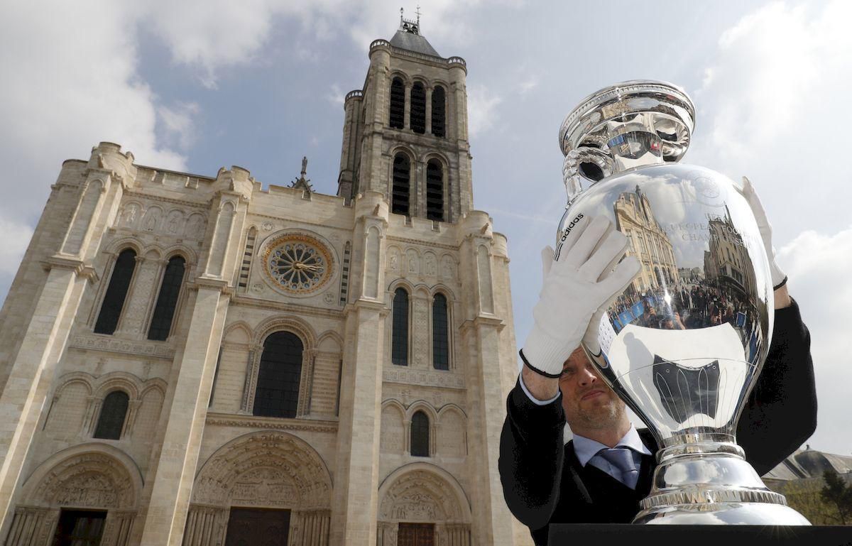 Trofej EURO 2016 predstavenie apr16 2 Reuters