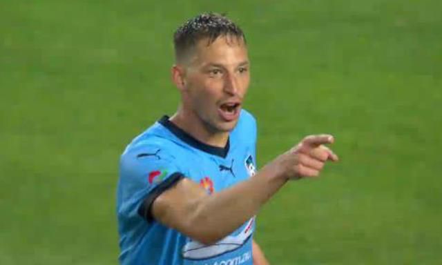 Filip Holosko, FC Sydney, na teba ukazujem, golova oslava, A-League, Apr2016
